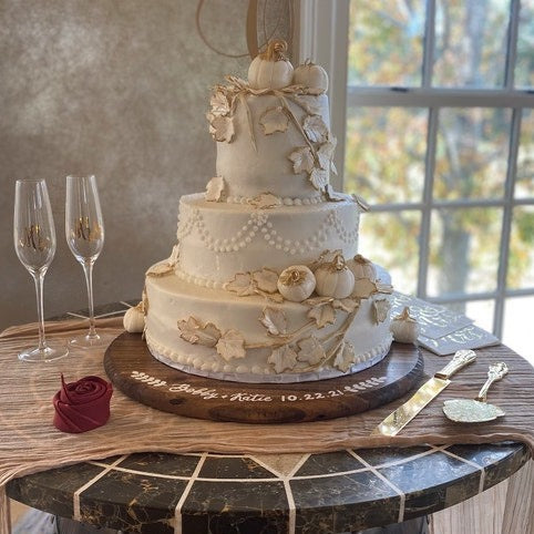 18" Round Cake Stand - Wedding Decor by Perryhill Rustics – PerryhillRustics